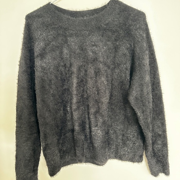 3 for $20 Black Crew Neck Sweater with Fuzzy Texture - Picture 1 of 3